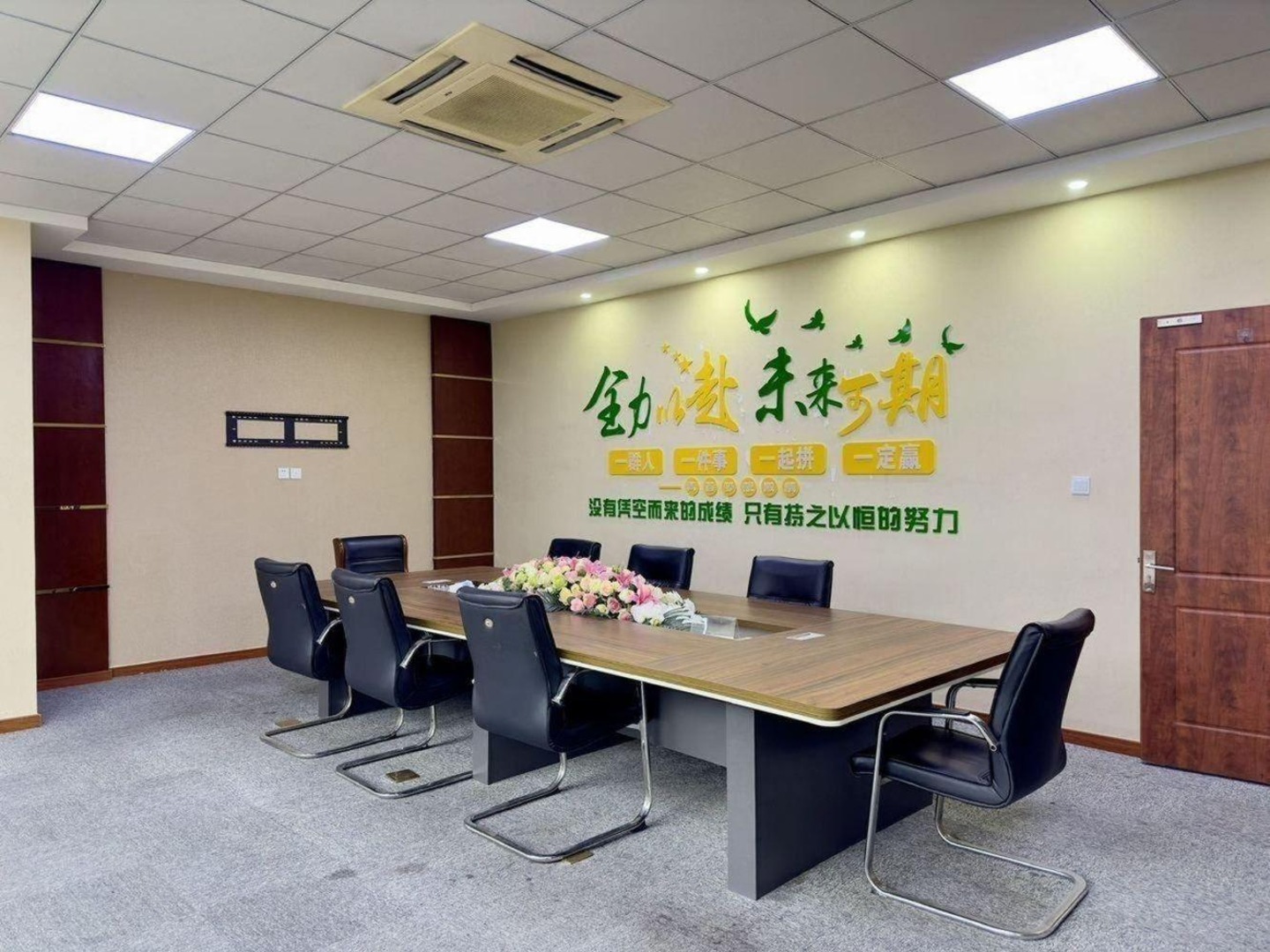 深圳前海深港基金小镇二手房房源图片