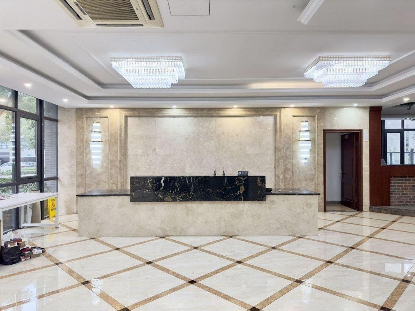 深圳前海深港基金小镇二手房房源图片