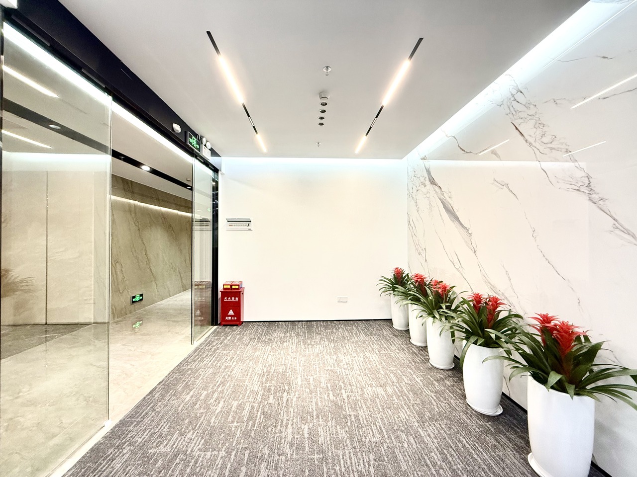 深圳卓越世纪中心二手房房源图片