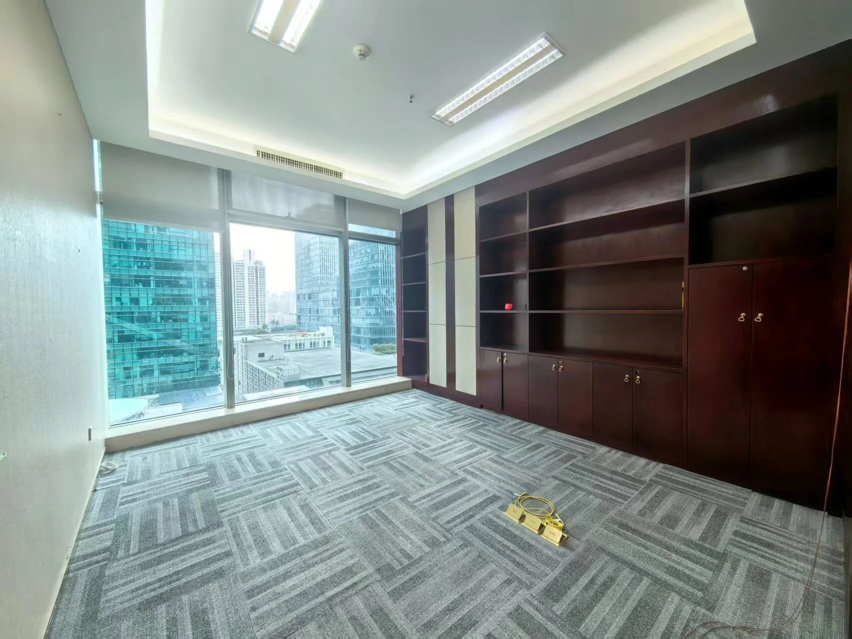 深圳卓越世纪中心二手房房源图片