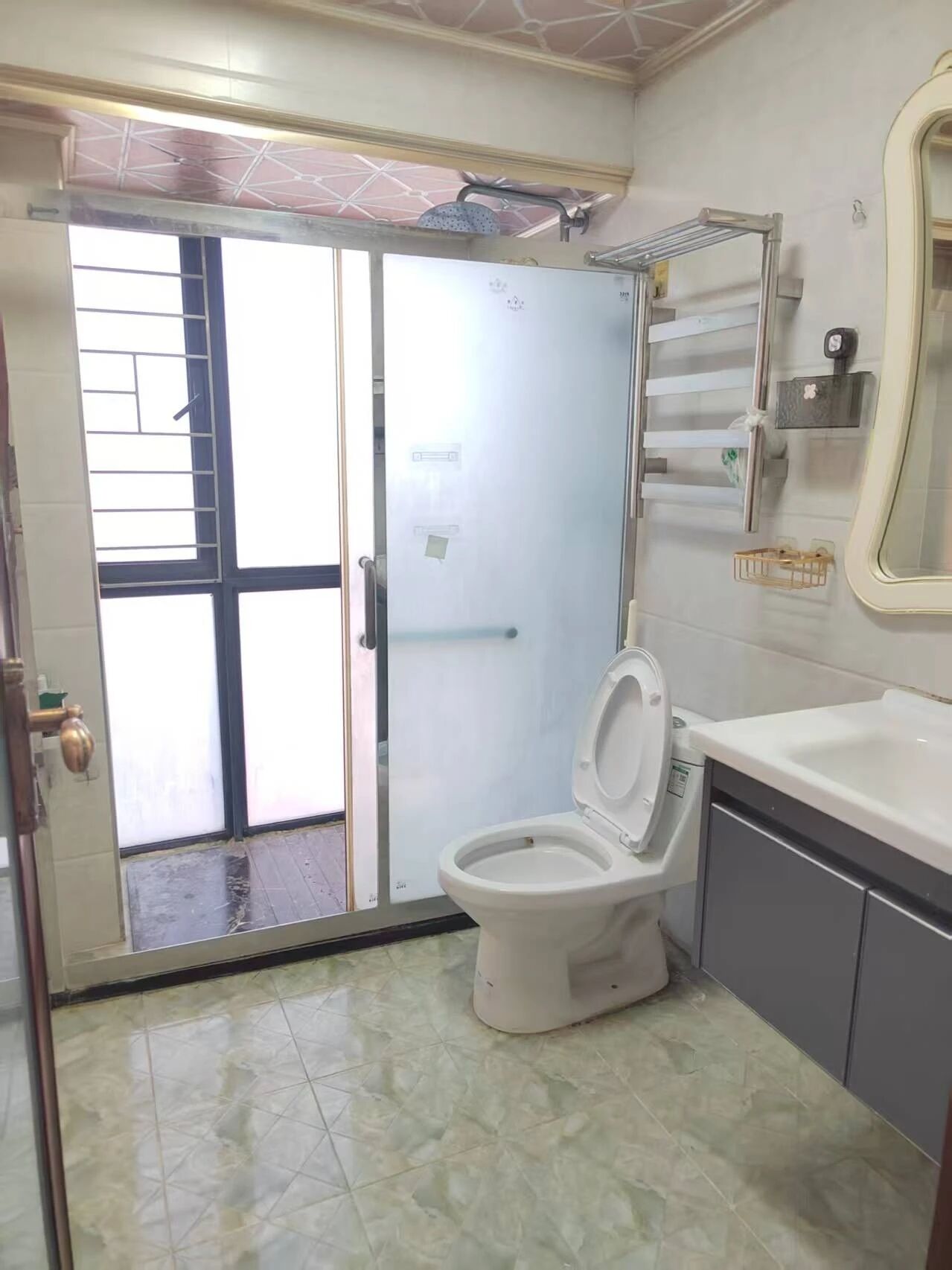 深圳英郡年华三期二手房房源图片