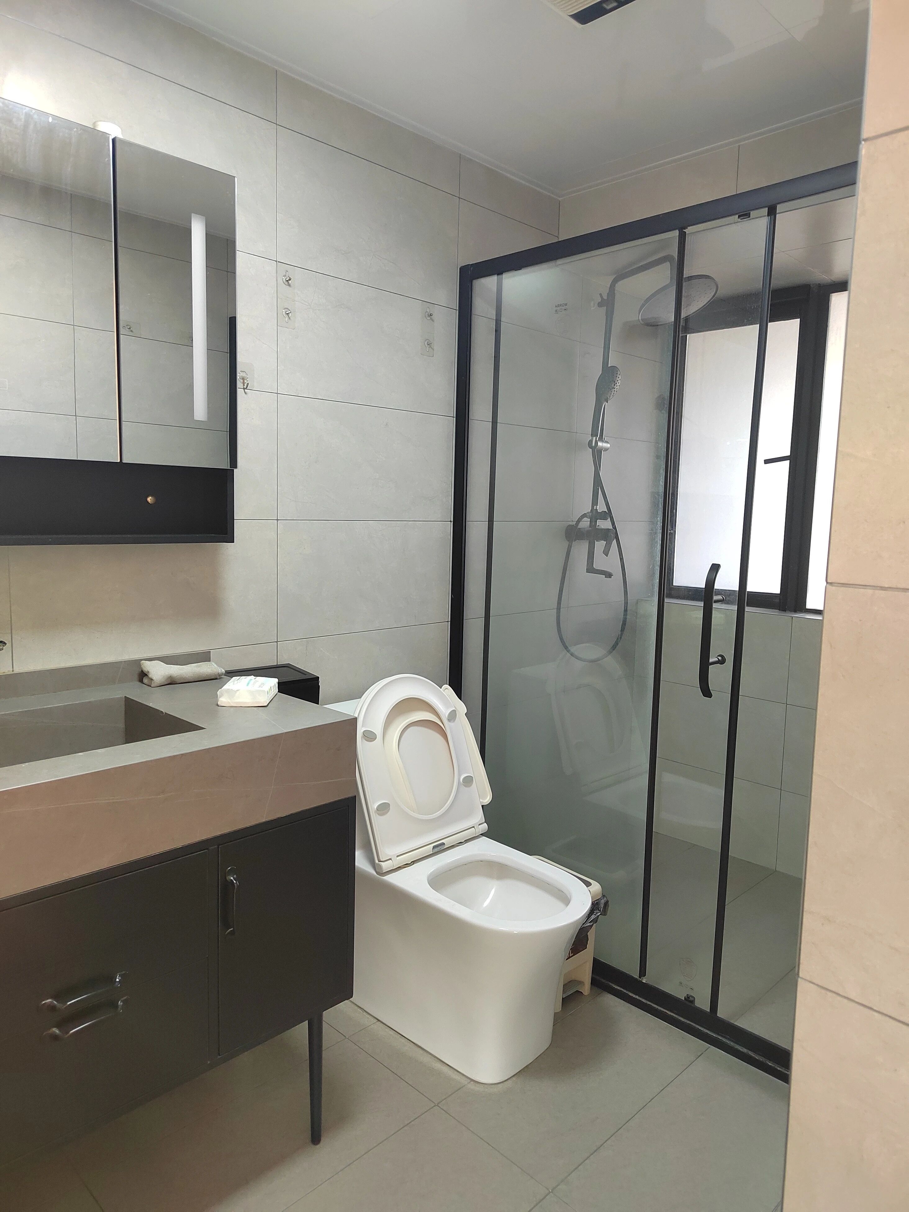 深圳英郡年华三期二手房房源图片