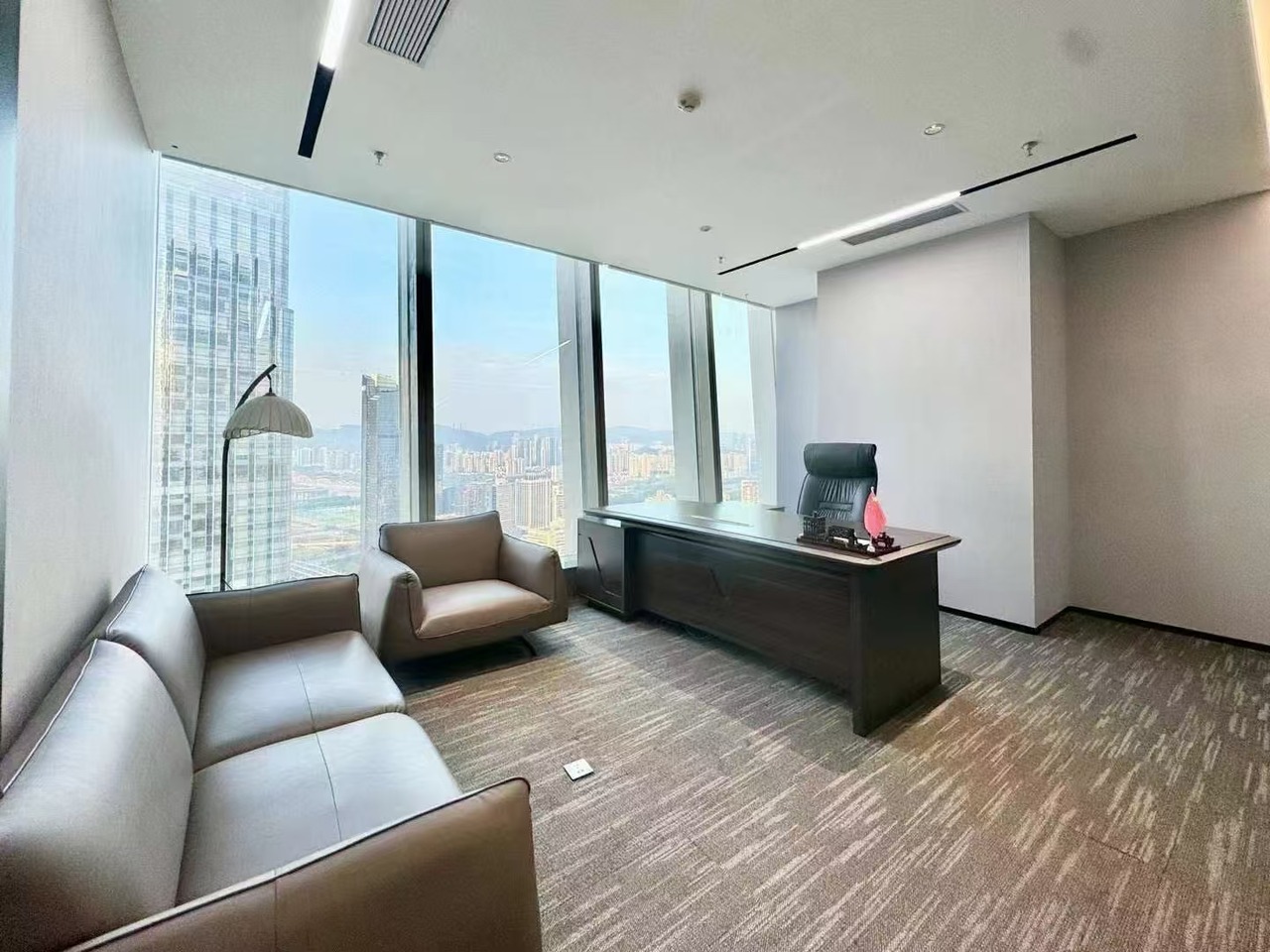 深圳中国凤凰大厦二手房房源图片