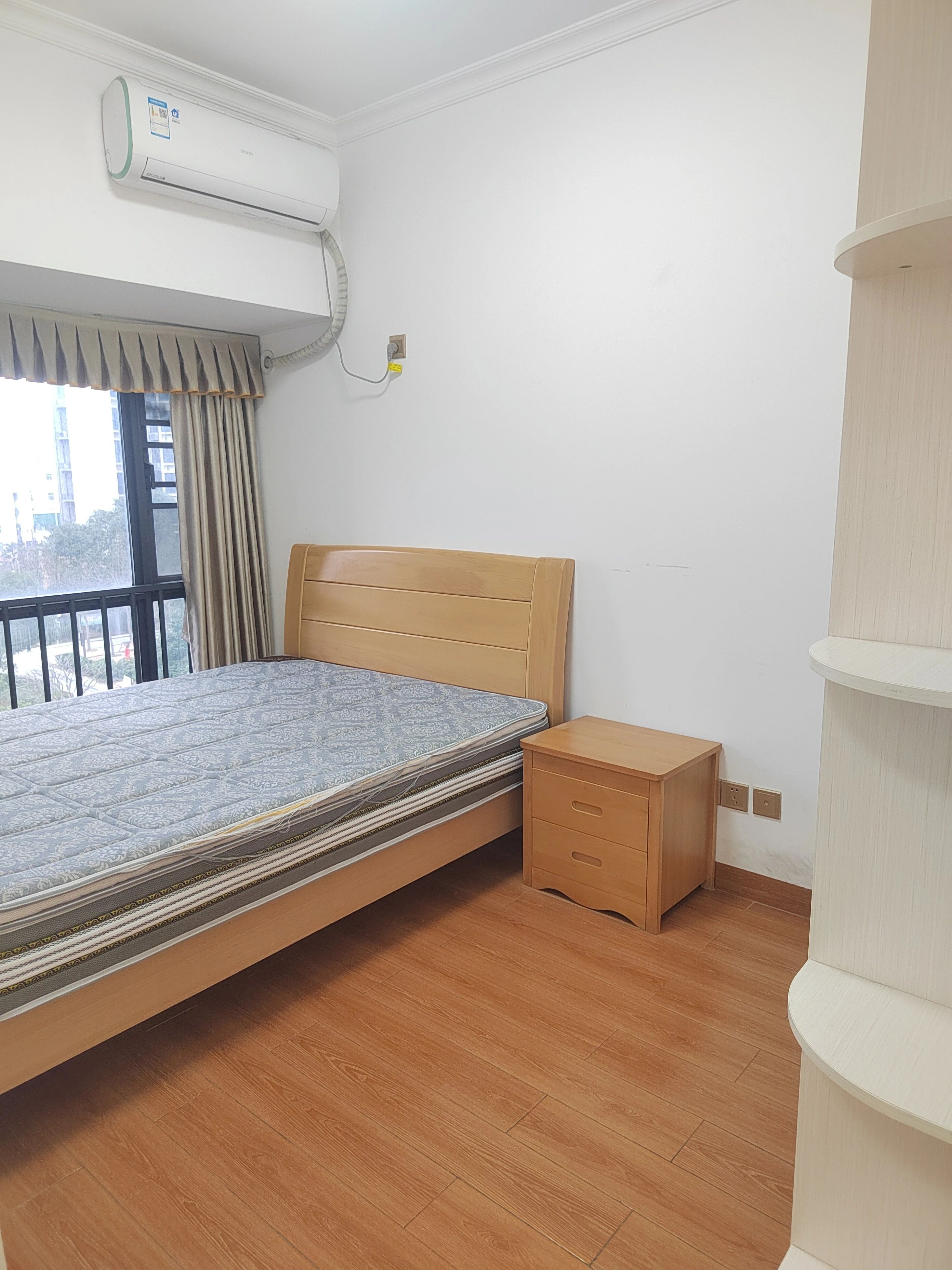 深圳英郡年华三期二手房房源图片