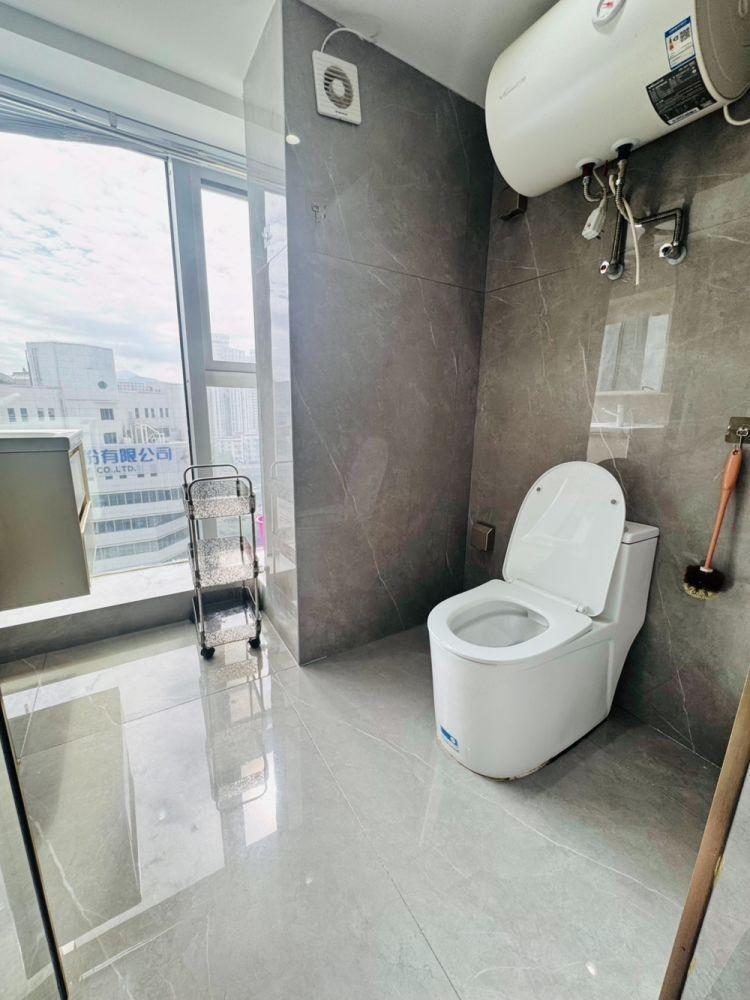 深圳和信大厦二手房房源图片