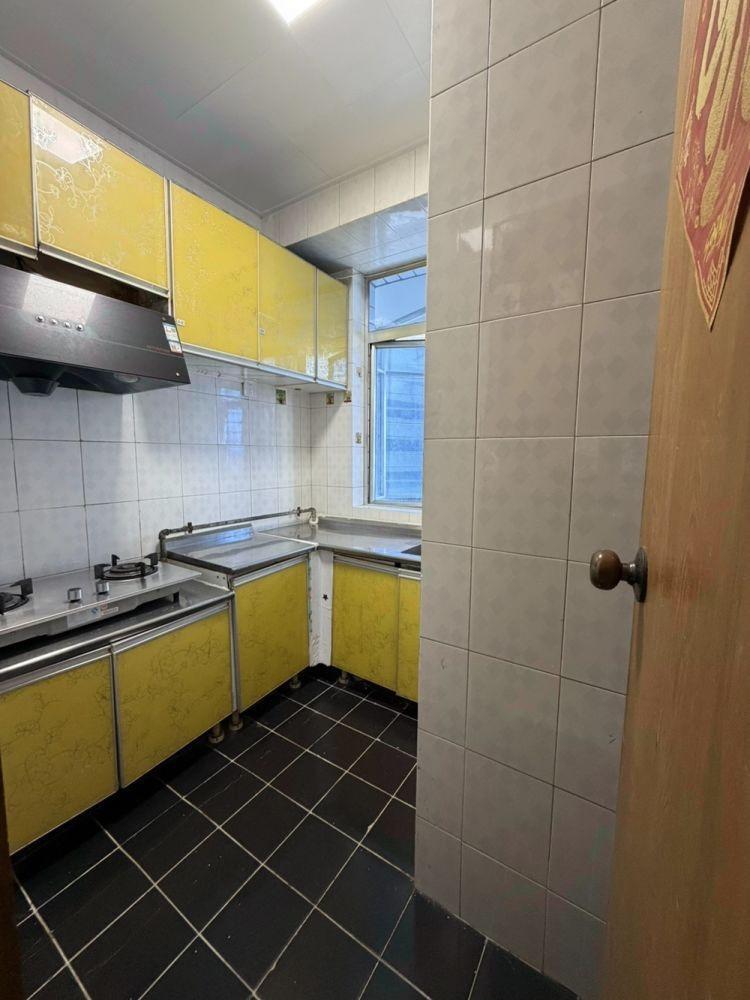 深圳庐山花园二手房房源图片