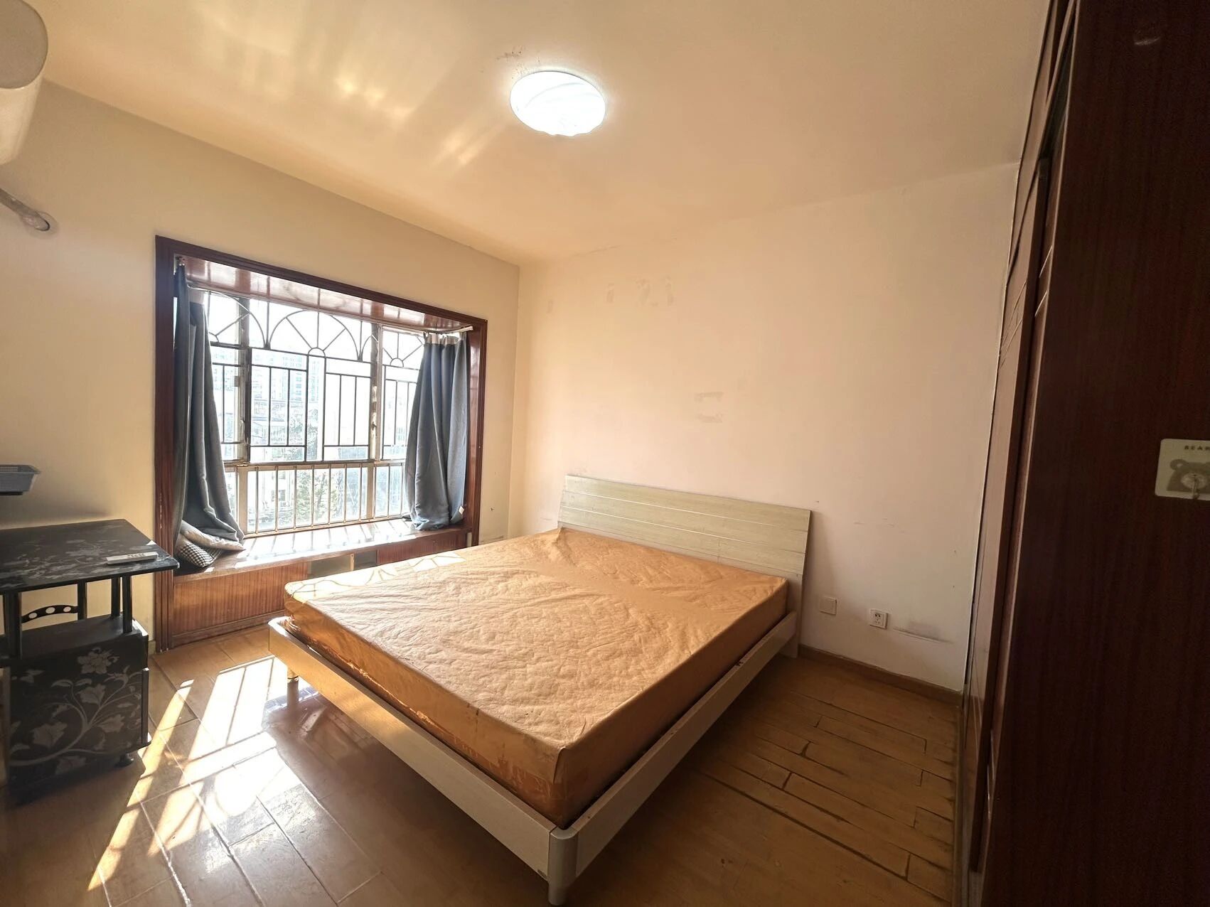 深圳知春里二手房房源图片