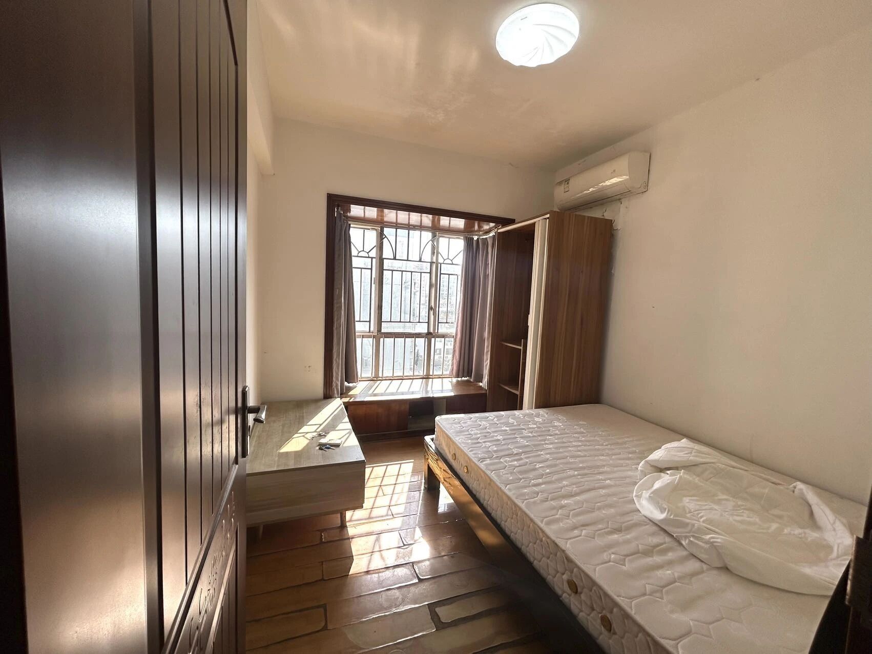 深圳知春里二手房房源图片