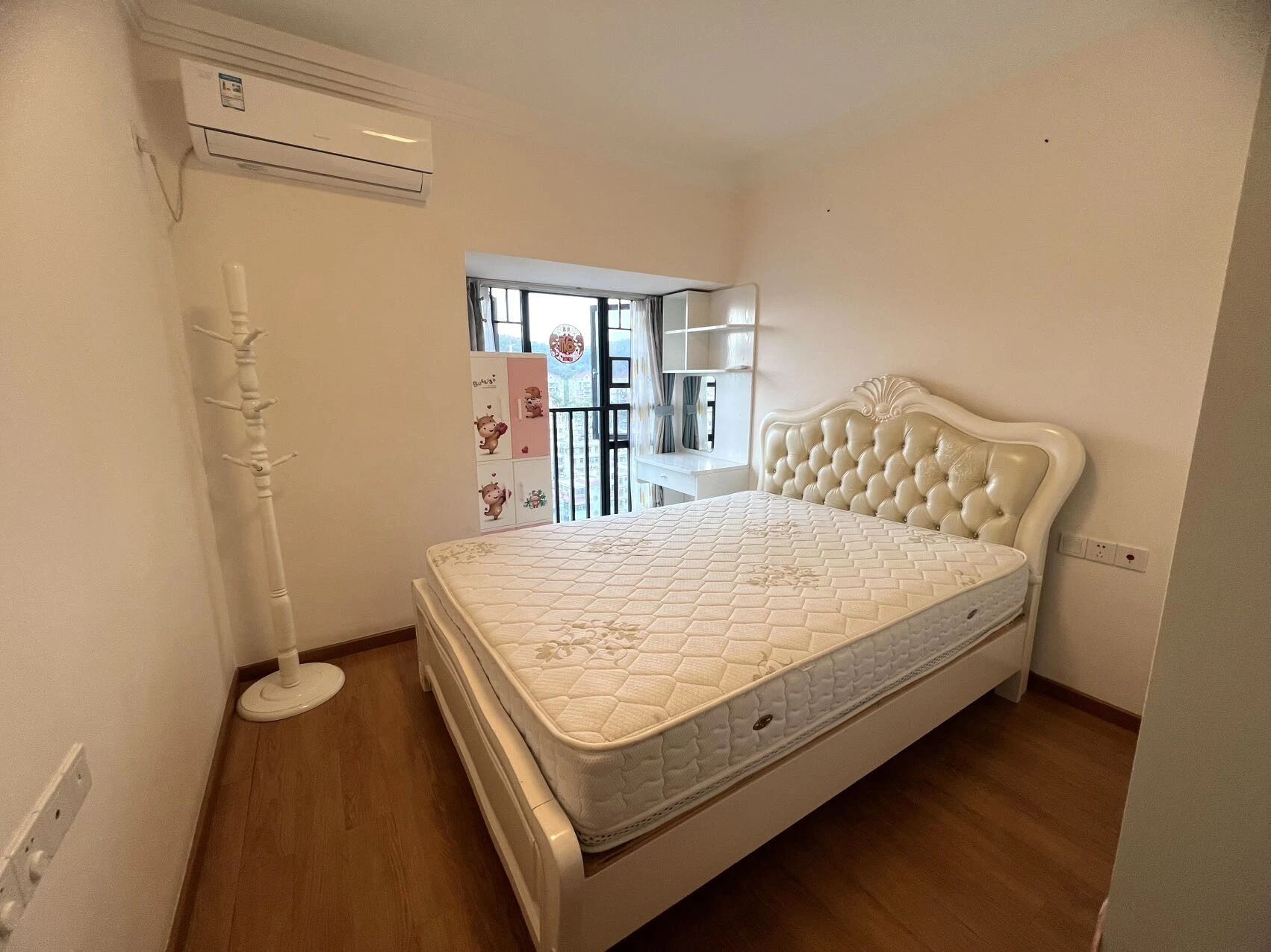 深圳倚龙华庭二手房房源图片