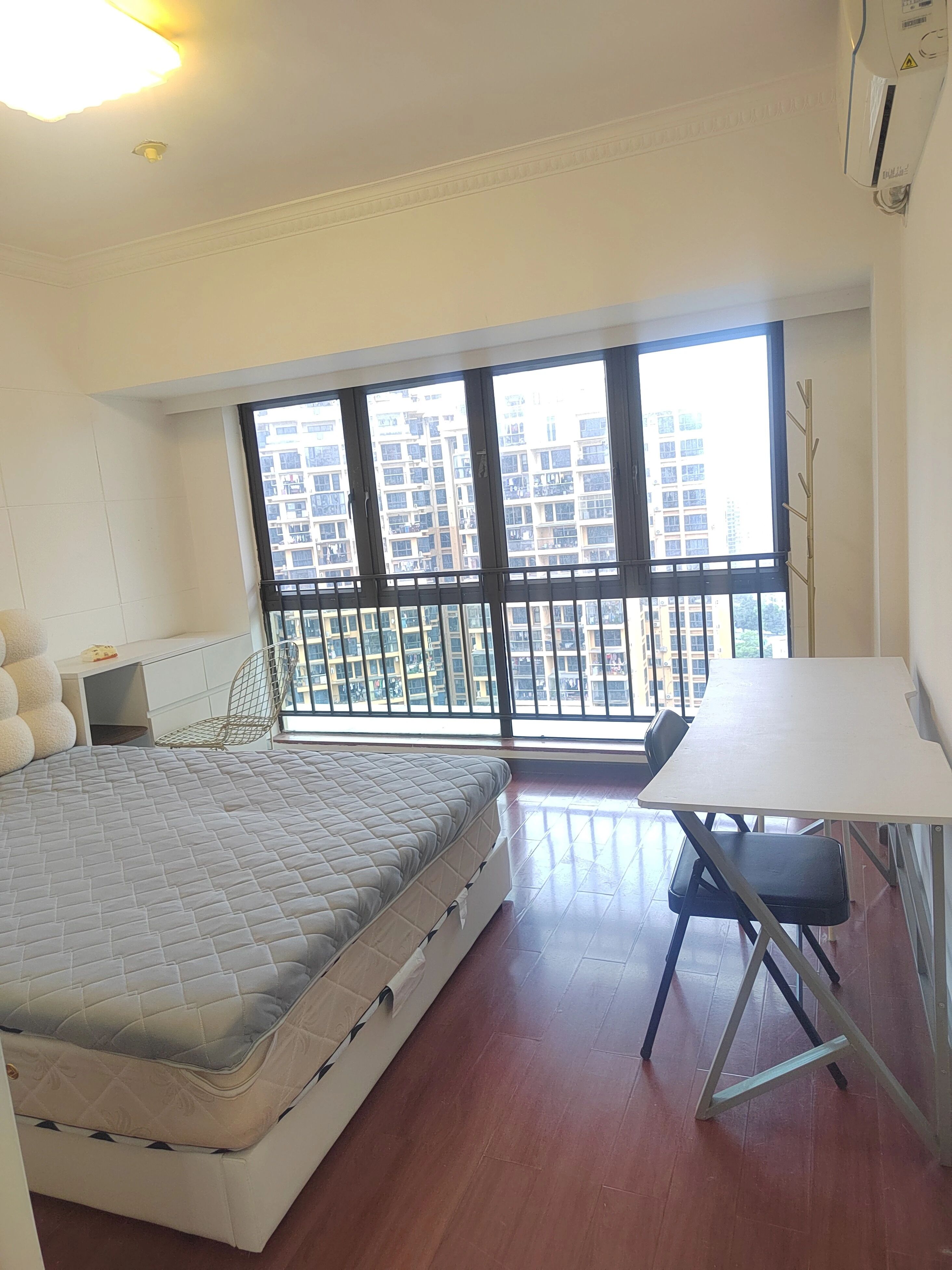 深圳英郡年华二手房房源图片