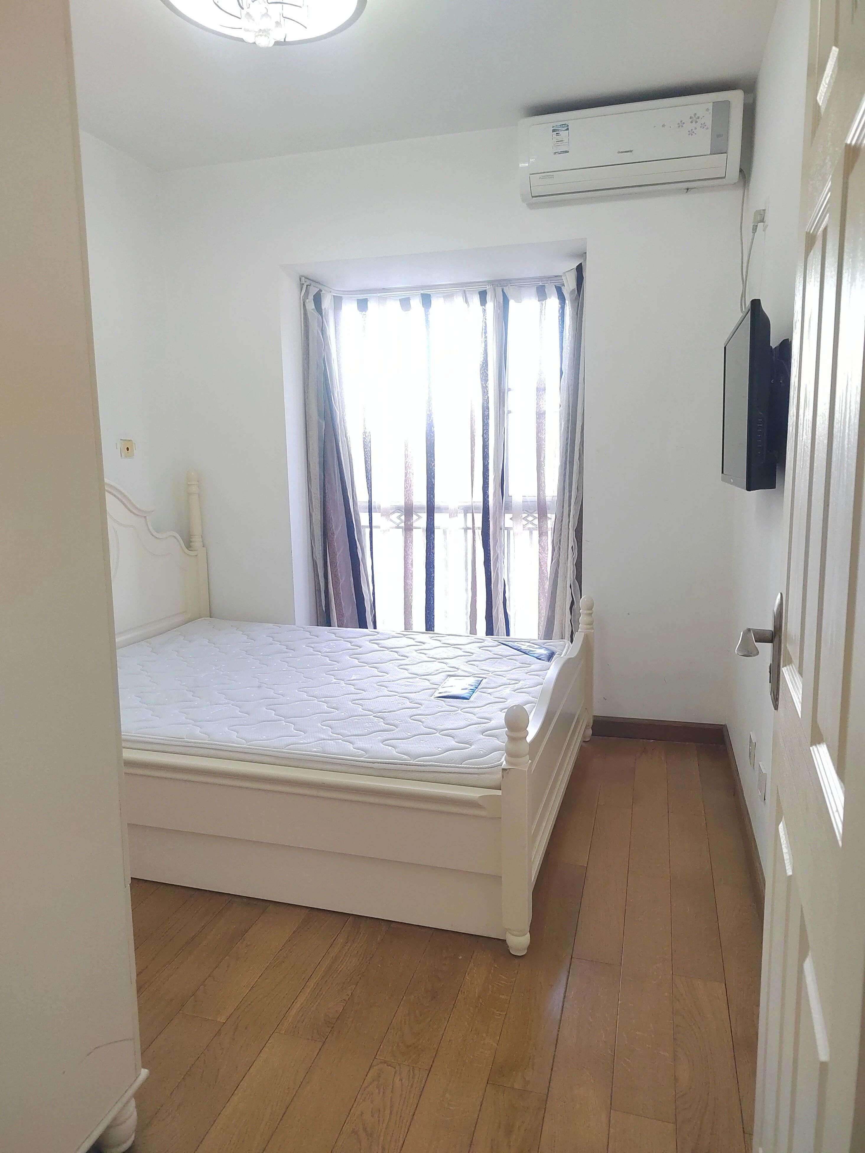 深圳信和爱琴居二手房房源图片