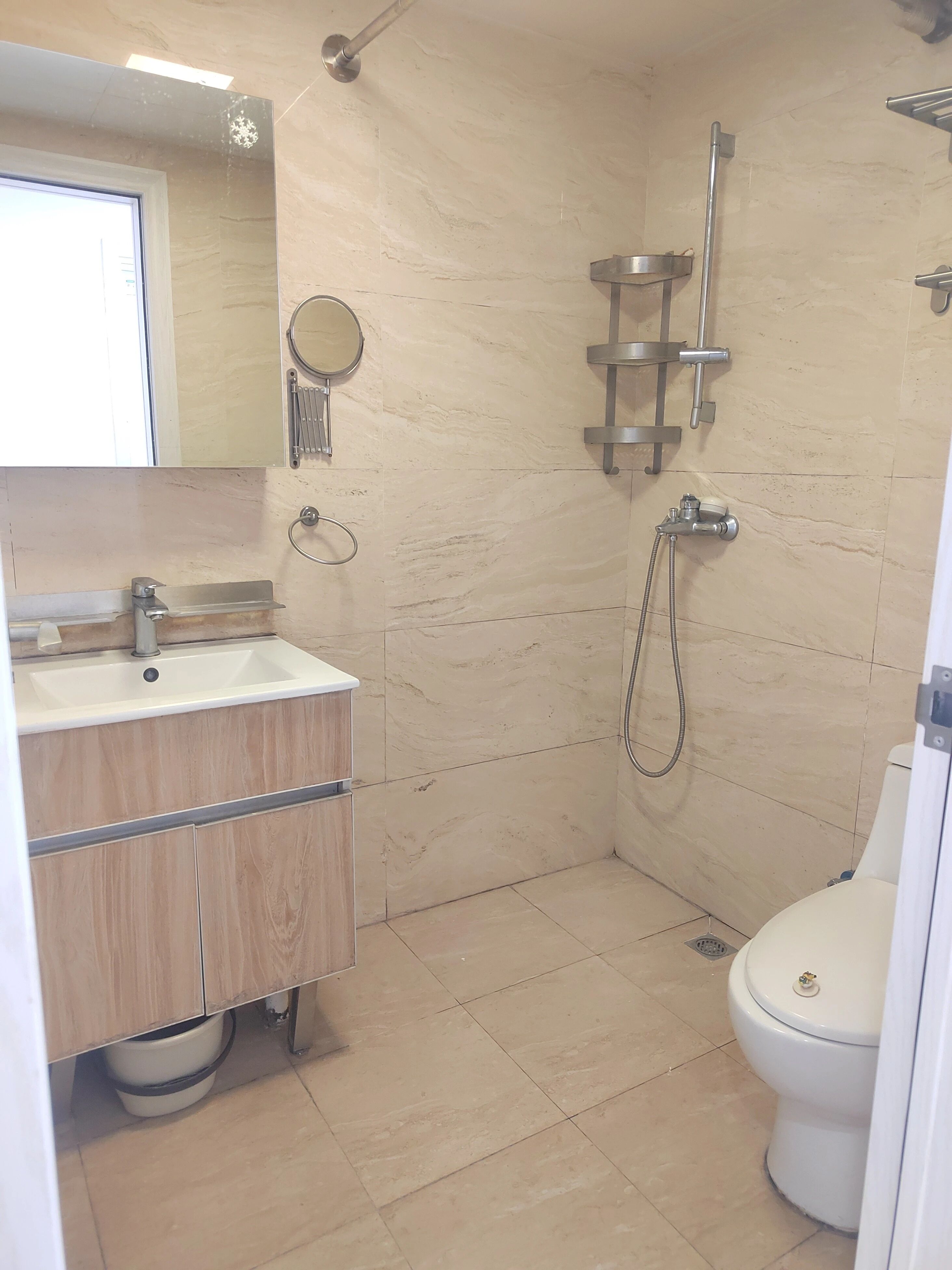 深圳倚龙华庭二手房房源图片