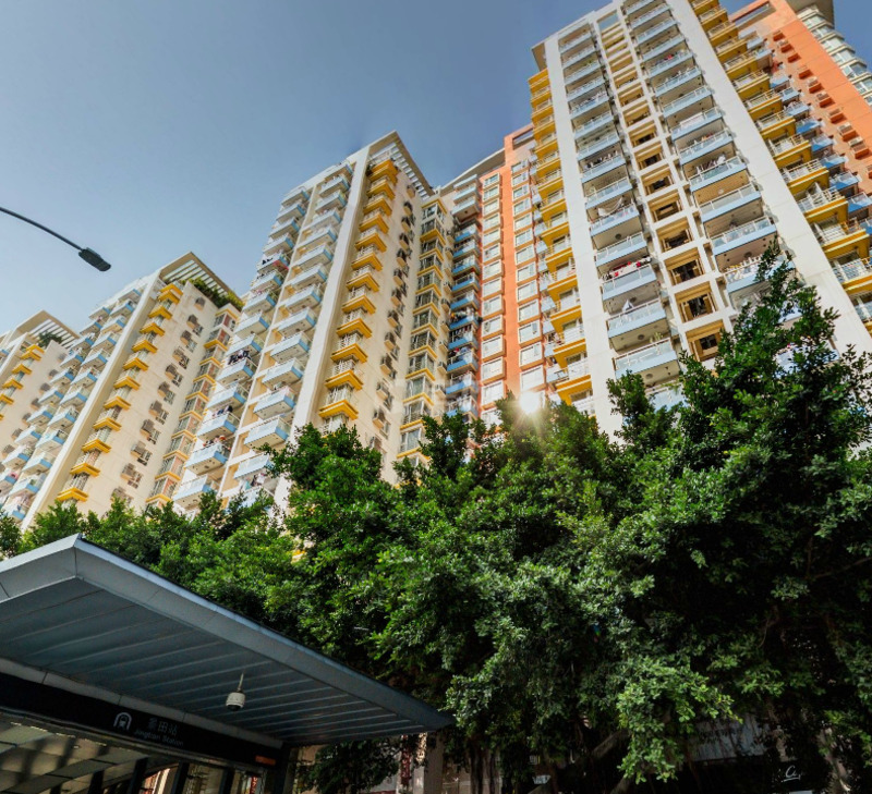 绿景虹湾3房 精装修使用率高 花园中心位置 性价比高