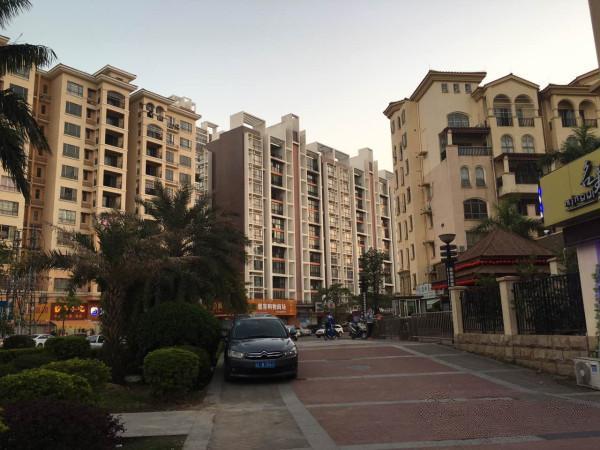 石龙成熟商圈一二手房 精装三房 业主急售 地铁口300米,_深圳聚龙湾